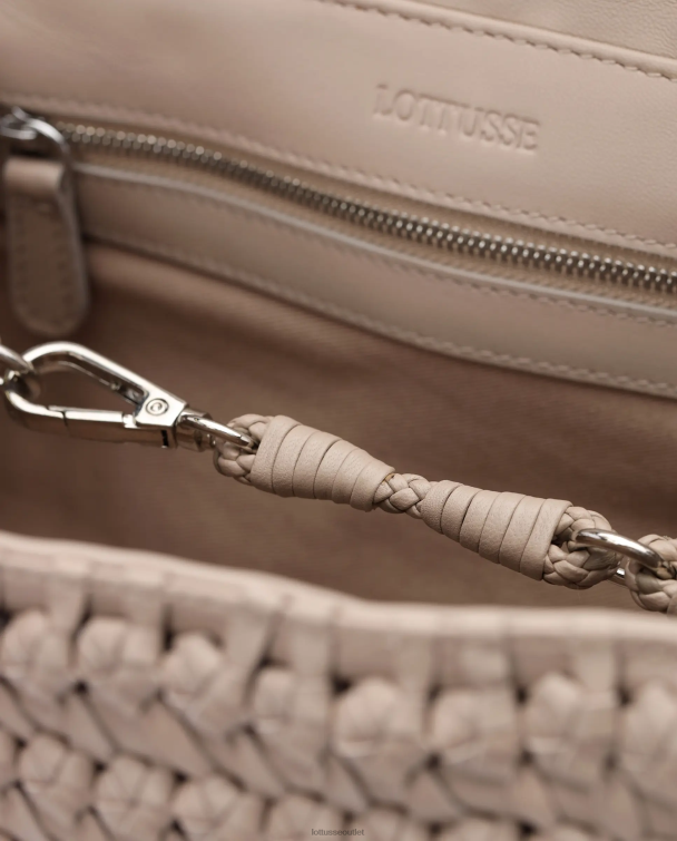 zber Lottusse príslušenstvo off white 0060N425 noodbag pletená praná taška s jahňacím vrchom